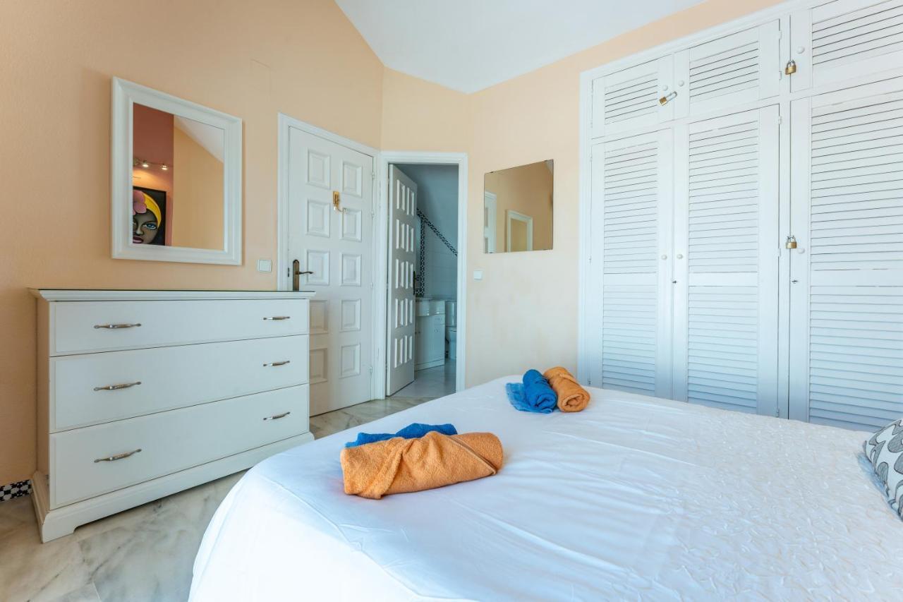 Townhouse Beachside Fuengirola Exterior photo